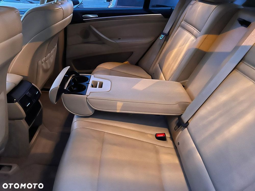 BMW X5 - 25