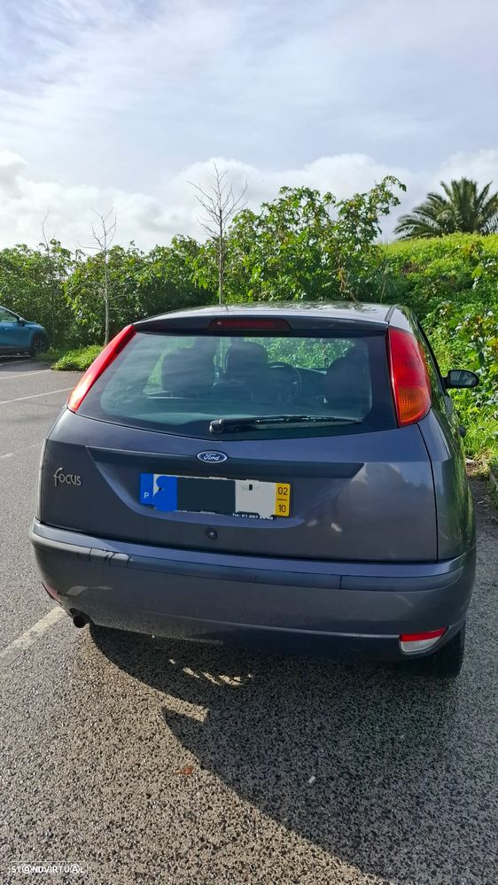 Ford Focus 1.4 Comfort - 3