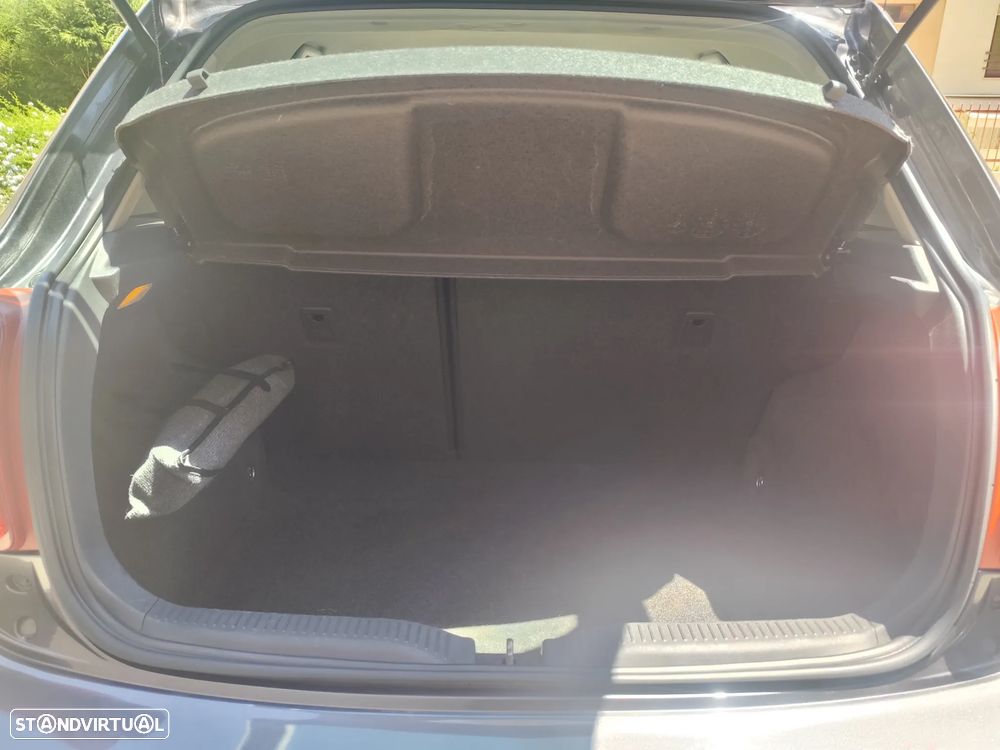 Toyota Auris - 24