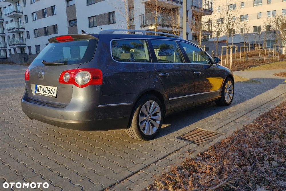 Volkswagen Passat 2.0 TDI DPF Sportline - 11