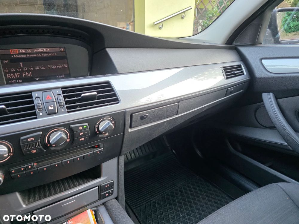 BMW Seria 5 520d - 12