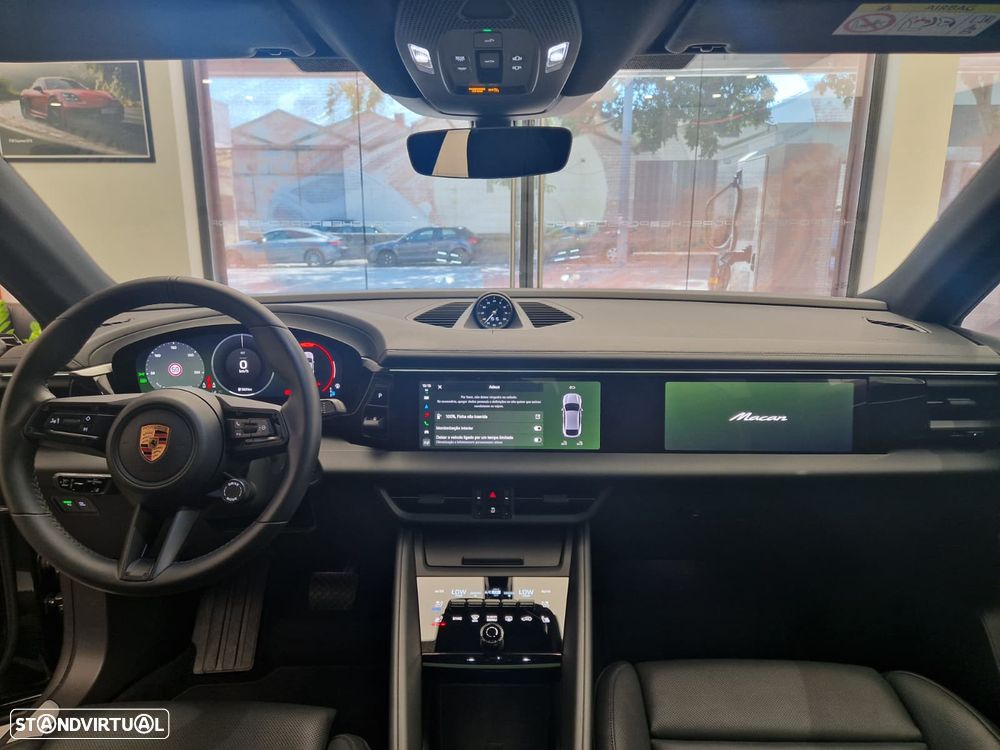 Porsche Macan Electric 4 - 24