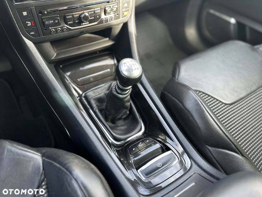 Citroën C5 Tourer HDi 165 FAP Exclusive - 28