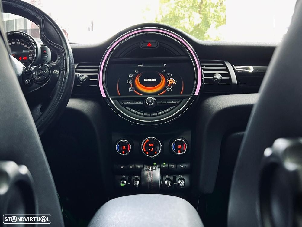 MINI 5 Portas Cooper SD Aut. - 26