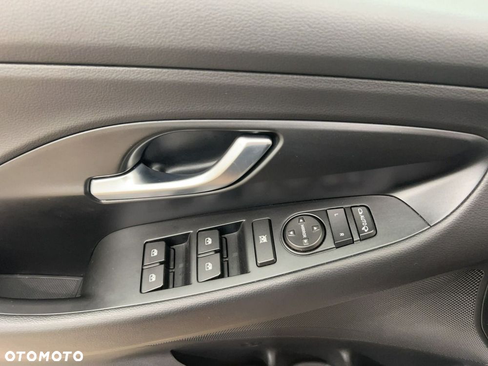 Hyundai i30 - 13