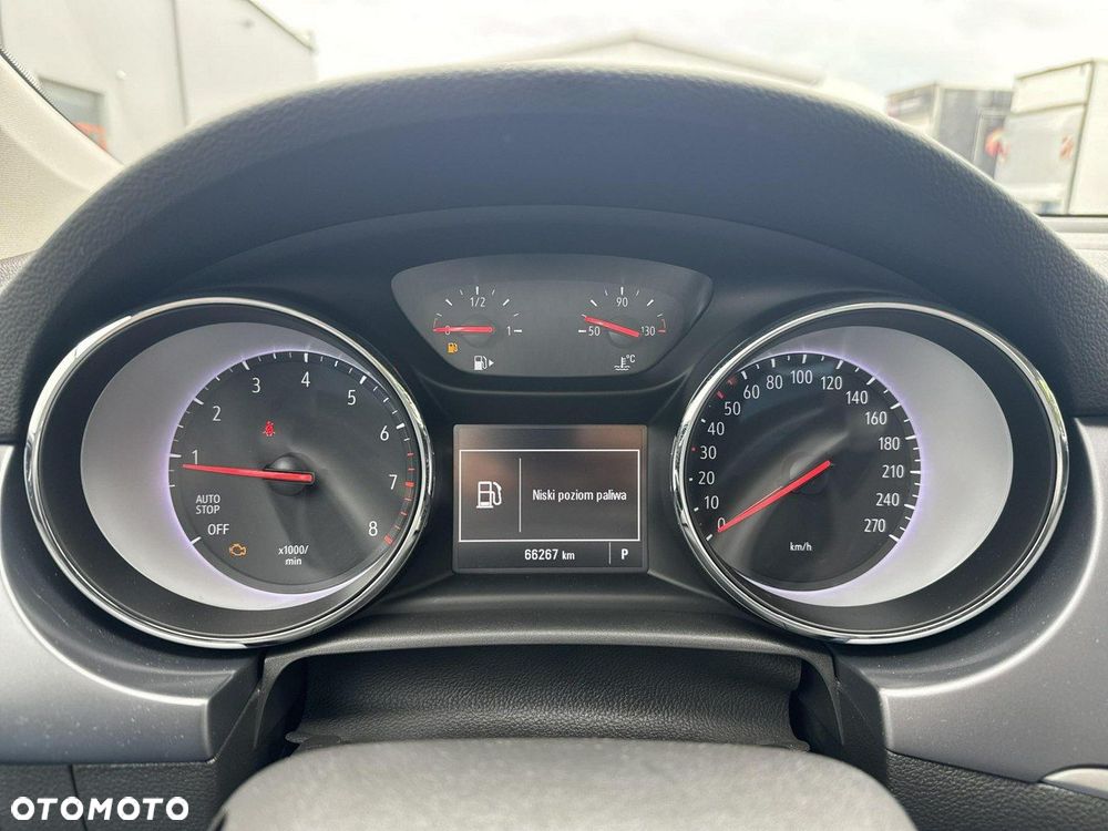 Opel Astra V 1.4 T Edition S&S - 26