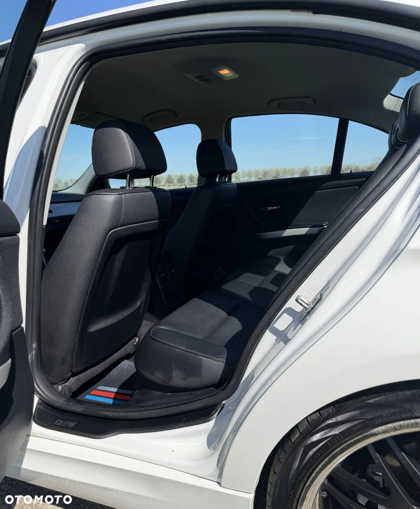 BMW Seria 3 320d - 15