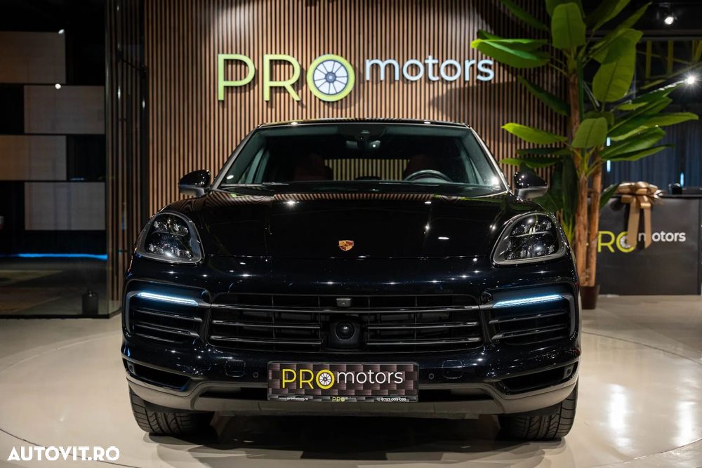 Porsche Cayenne Coupe - 8