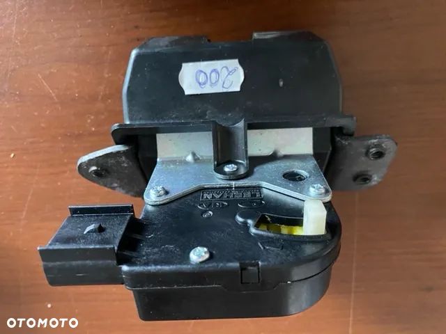 ZAMEK KLAPY BAGAŻNIKA HYUNDAI I40