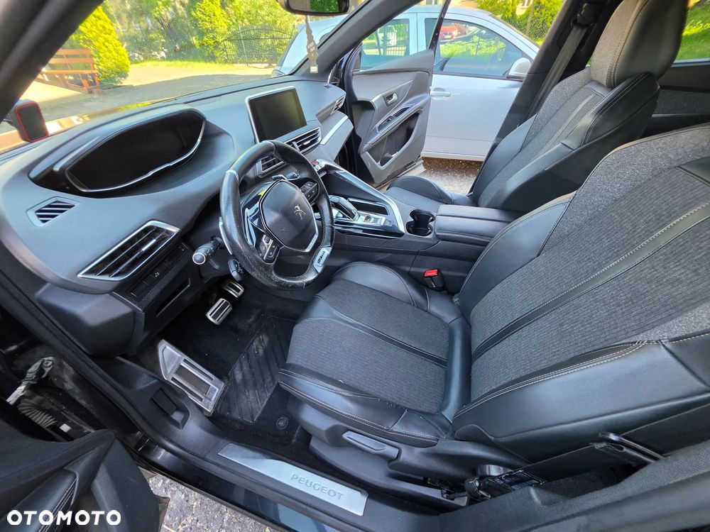 Peugeot 5008 BlueHDi 130 EAT8 GT - 11