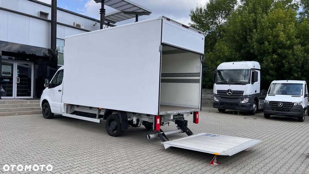 Mercedes-Benz Sprinter 319 CDI - 15