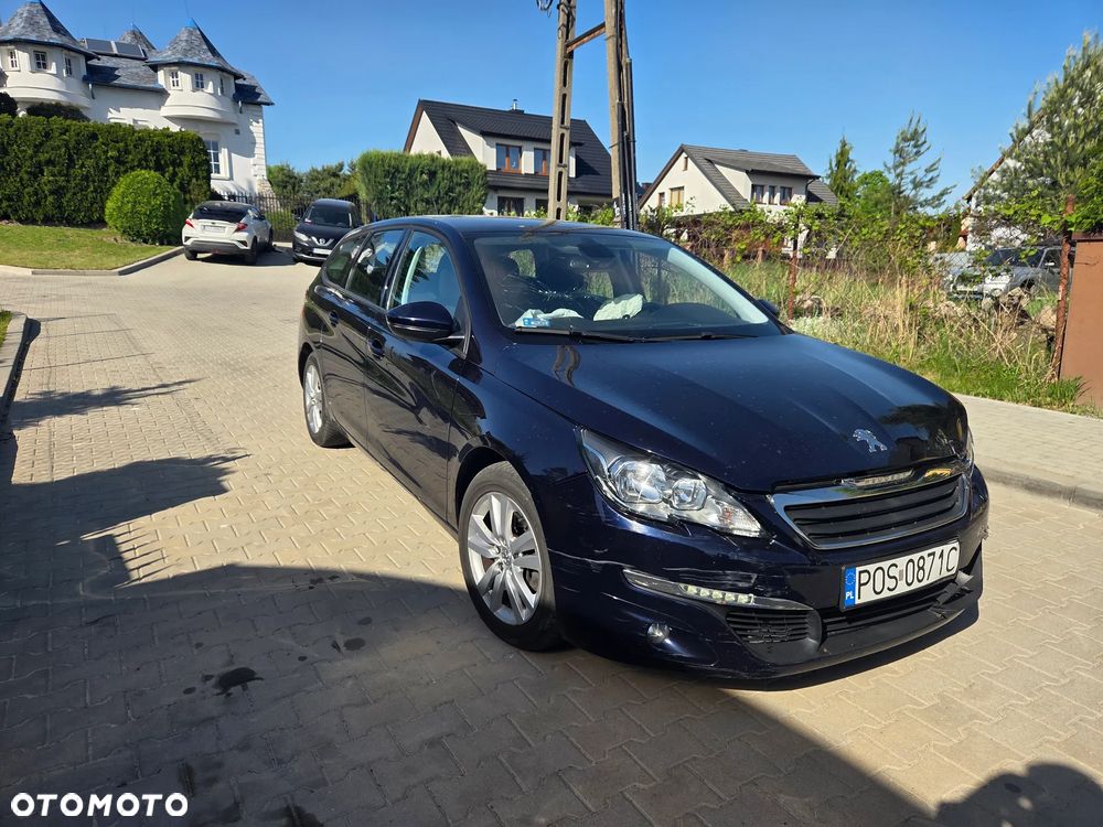 Peugeot 308 - 1