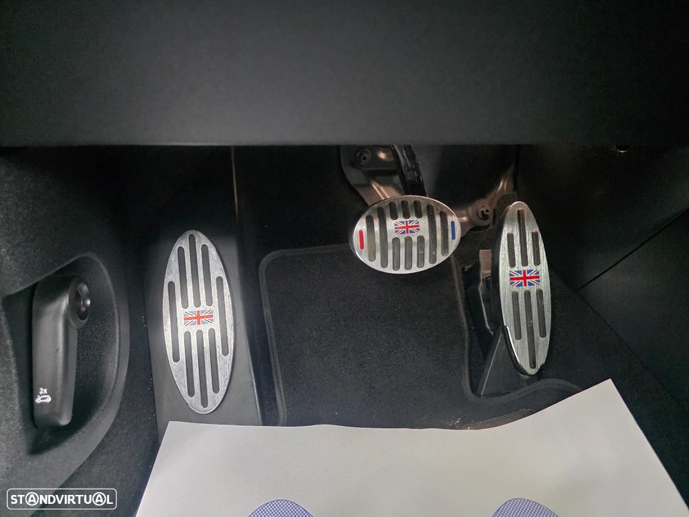 MINI Countryman Cooper SE ALL4 Auto - 40