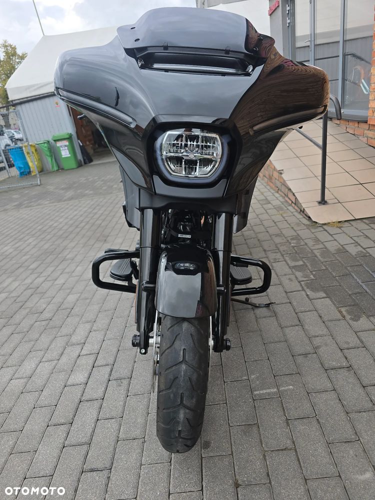 Harley-Davidson Touring Street Glide - 10
