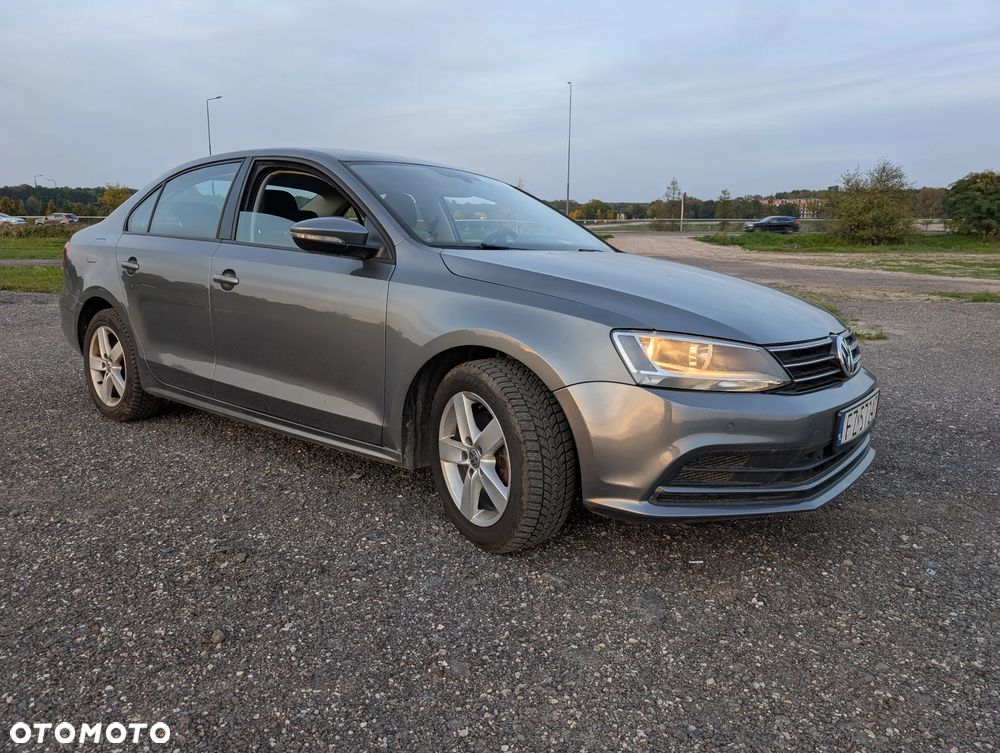 Volkswagen Jetta 1.4 TSI BlueMotion Technology - 4