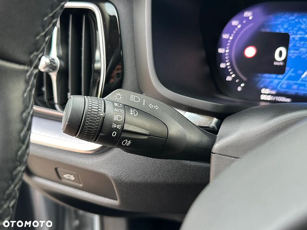 Volvo V60 Cross Country - 30