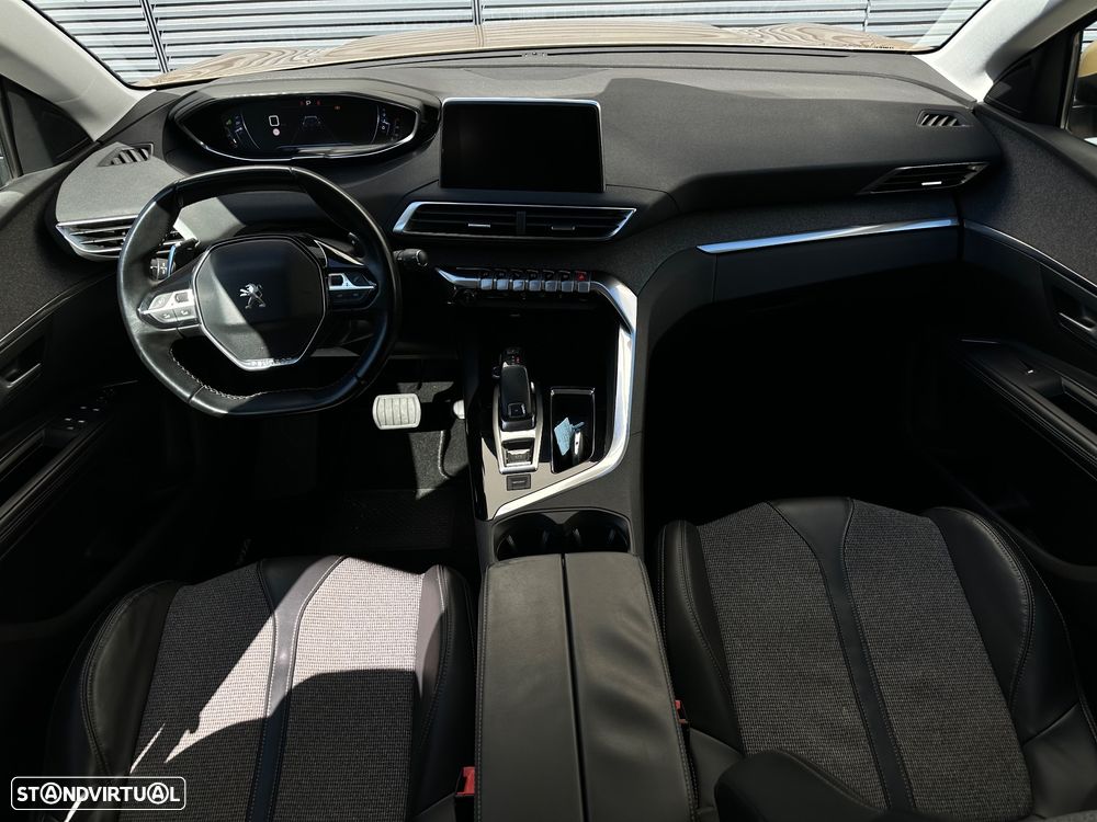 Peugeot 5008 1.2 PureTech Allure EAT8 - 16