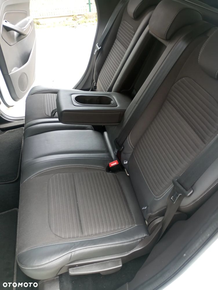 Ford Kuga 2.0 TDCi 4WD Titanium - 26