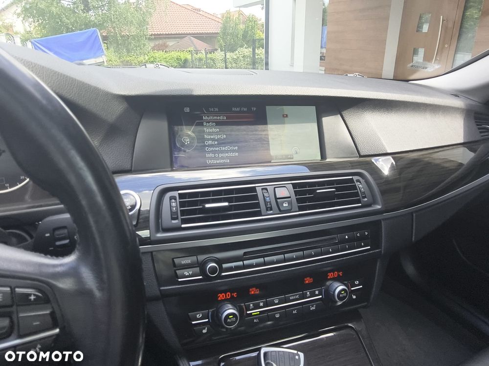 BMW Seria 5 520d Luxury Line - 13