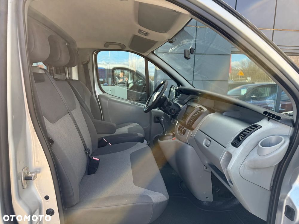 Renault Trafic 2.0 dCi Long 2x Boczne drzwi Klimatyzacja Elektryczne Szyby Gwarancja - 21