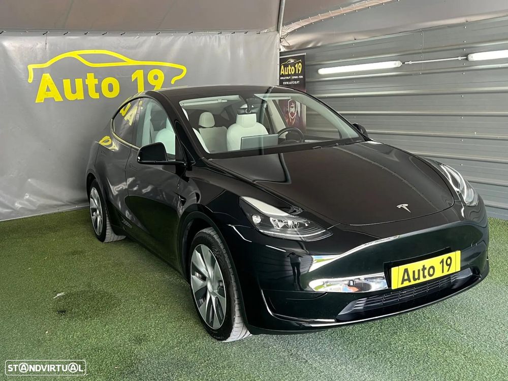 Tesla Model Y RWD - 1