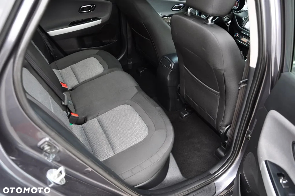 Kia Ceed 1.6 CRDi SCR L Business Line - 27