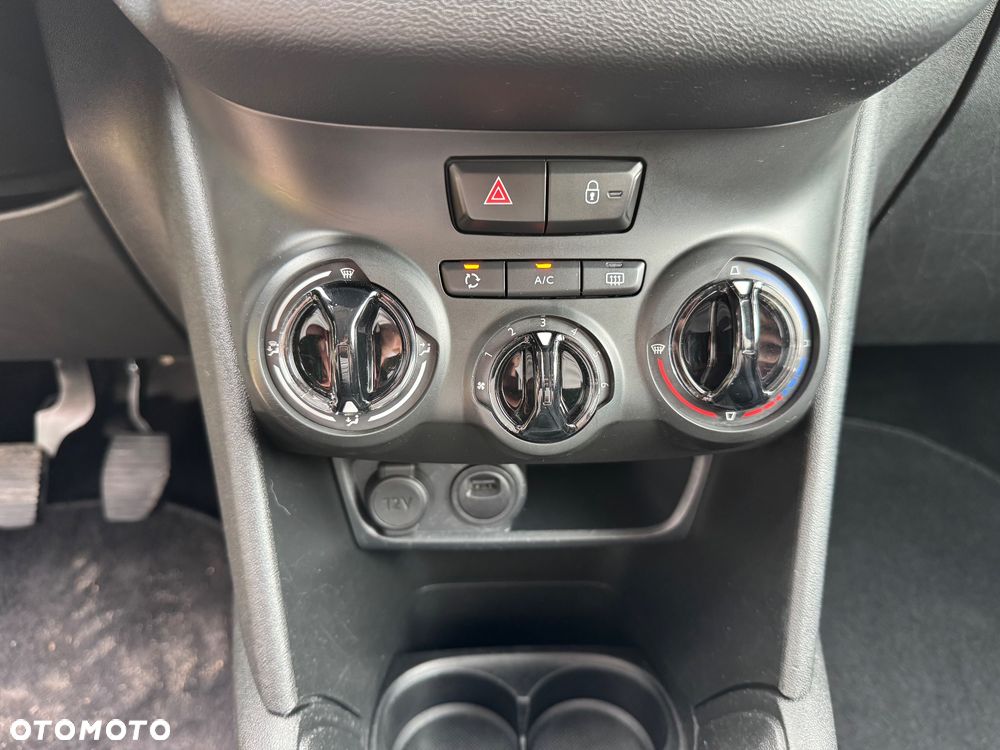 Peugeot 208 PureTech 82 Stop & Start Signature - 30