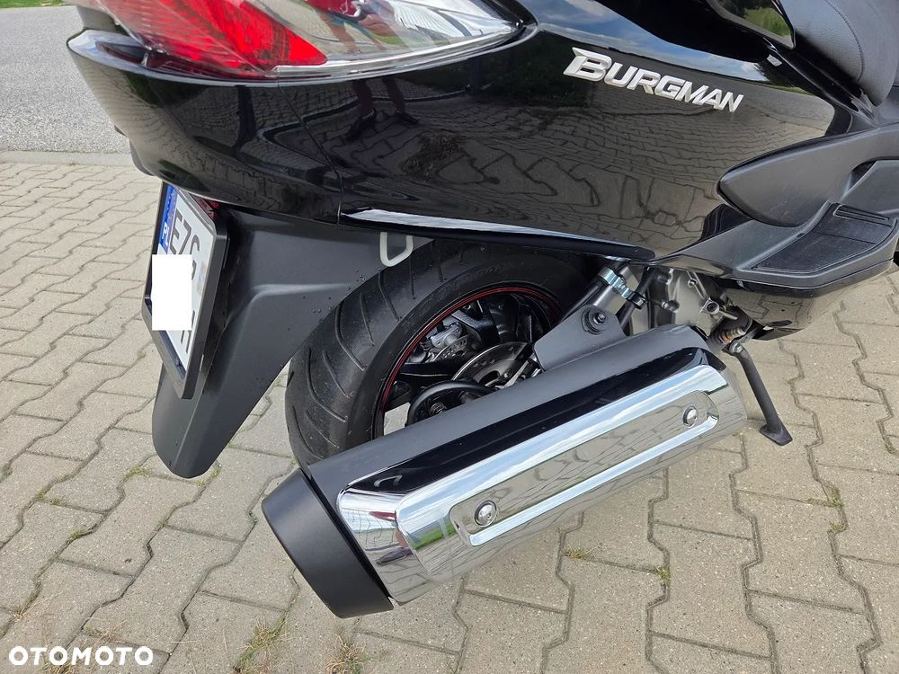 Suzuki Burgman - 13