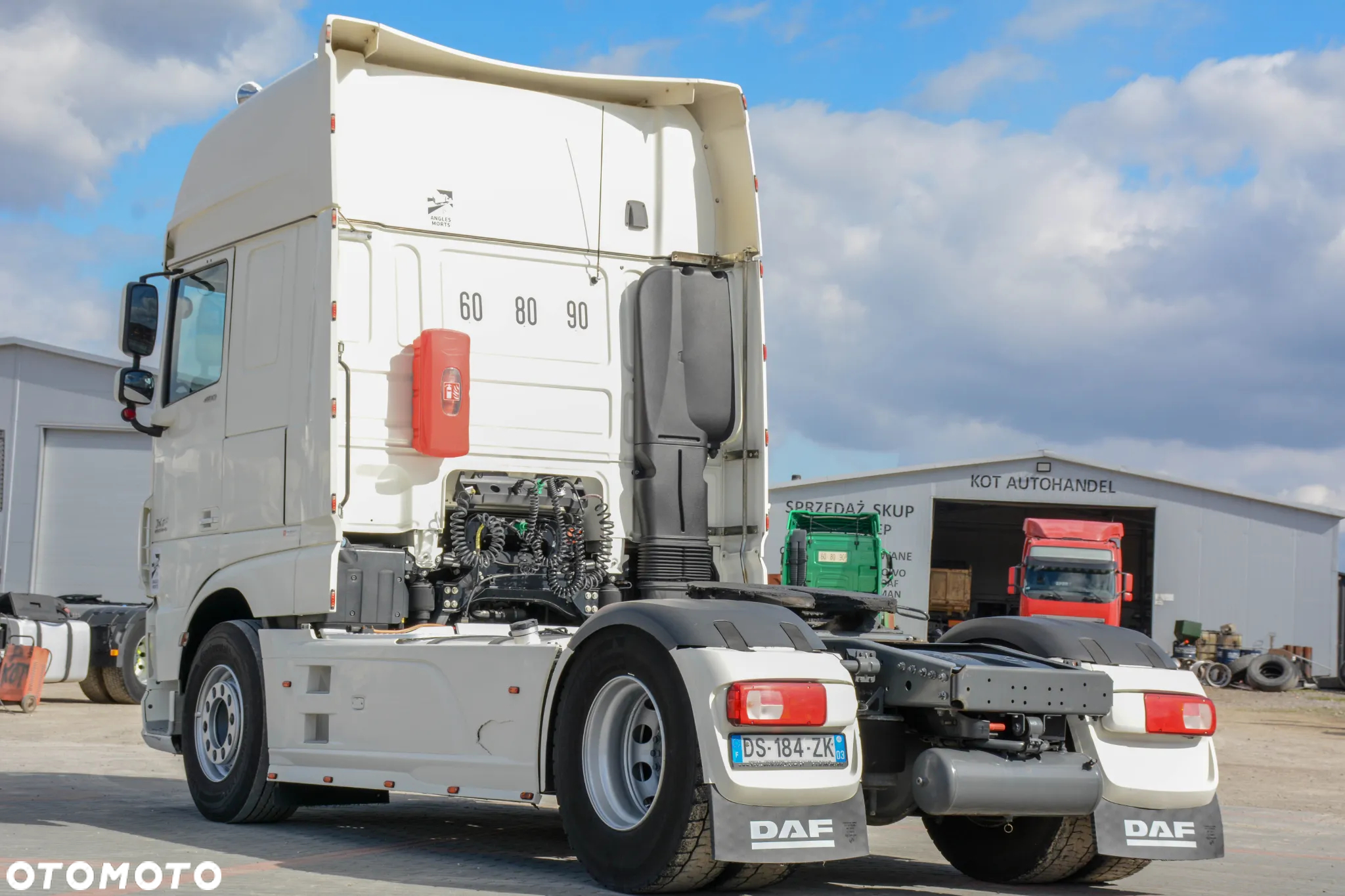 DAF XF 106.460 / 2015 / Euro 6 / Najwyższa kabina / Retarder / Klima - 5