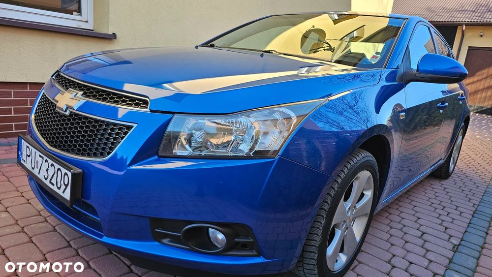 Chevrolet Cruze 1.8 LT+ - 12
