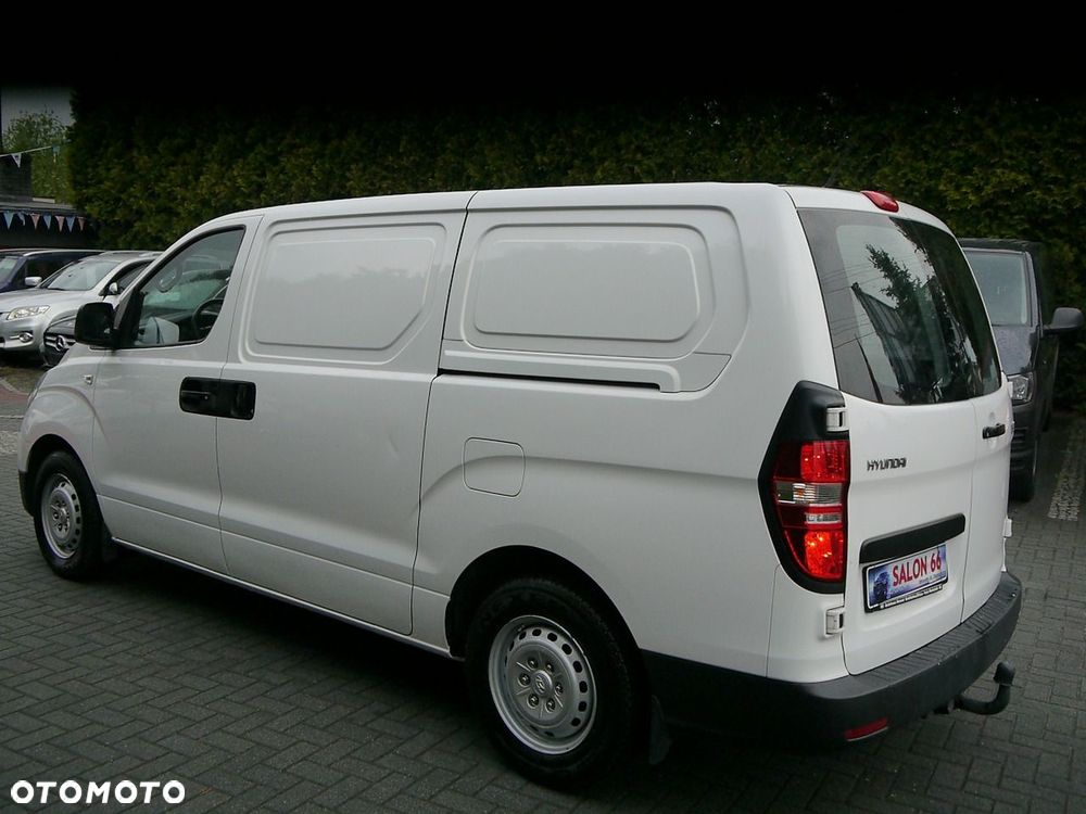 Hyundai H-1 - 17