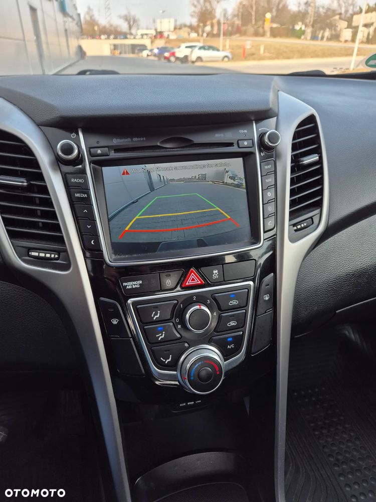 Hyundai i30 1.4 Comfort - 11