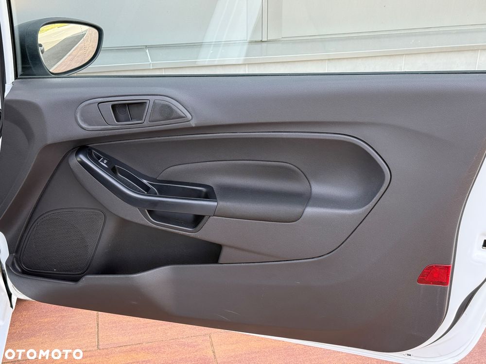 Ford Fiesta - 17