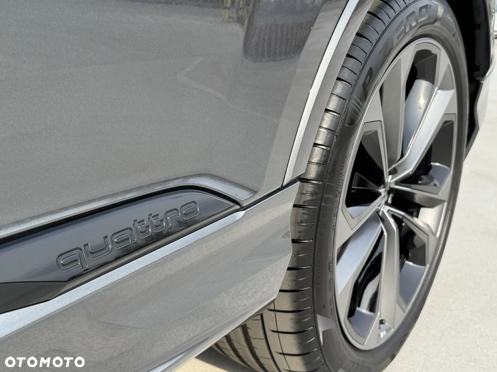 Audi Q7 - 12