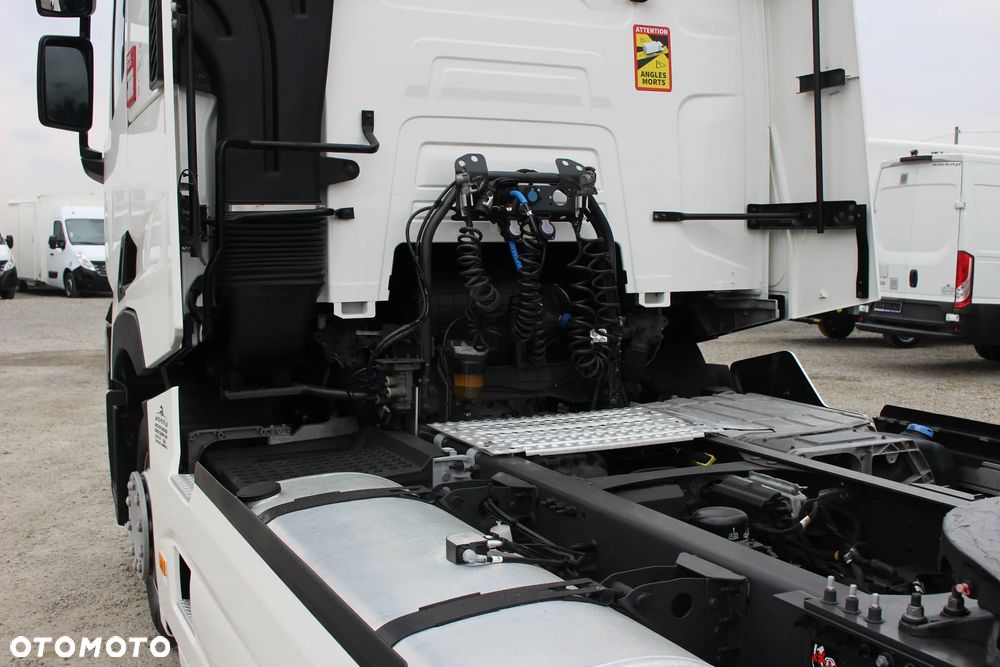 Renault T440 *13L* / 6- NOWYCH OPON/ VIN MD /KLIMA POSTOJOWA / GPS /PEŁNY SPOILER /ACC / BL.MOSTU / Euro 6 /*SERWIS FR*/ STAN IDEALNY / - 12