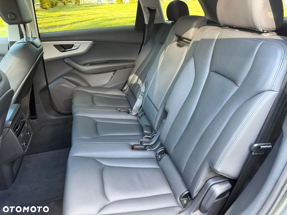 Audi Q7 - 6