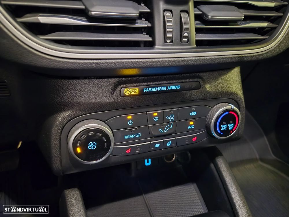 Ford Focus SW 1.5 EcoBlue S&S Aut. TITANIUM - 20