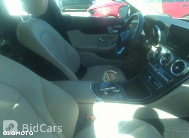 Mercedes-Benz Klasa C 300 7G-TRONIC - 18