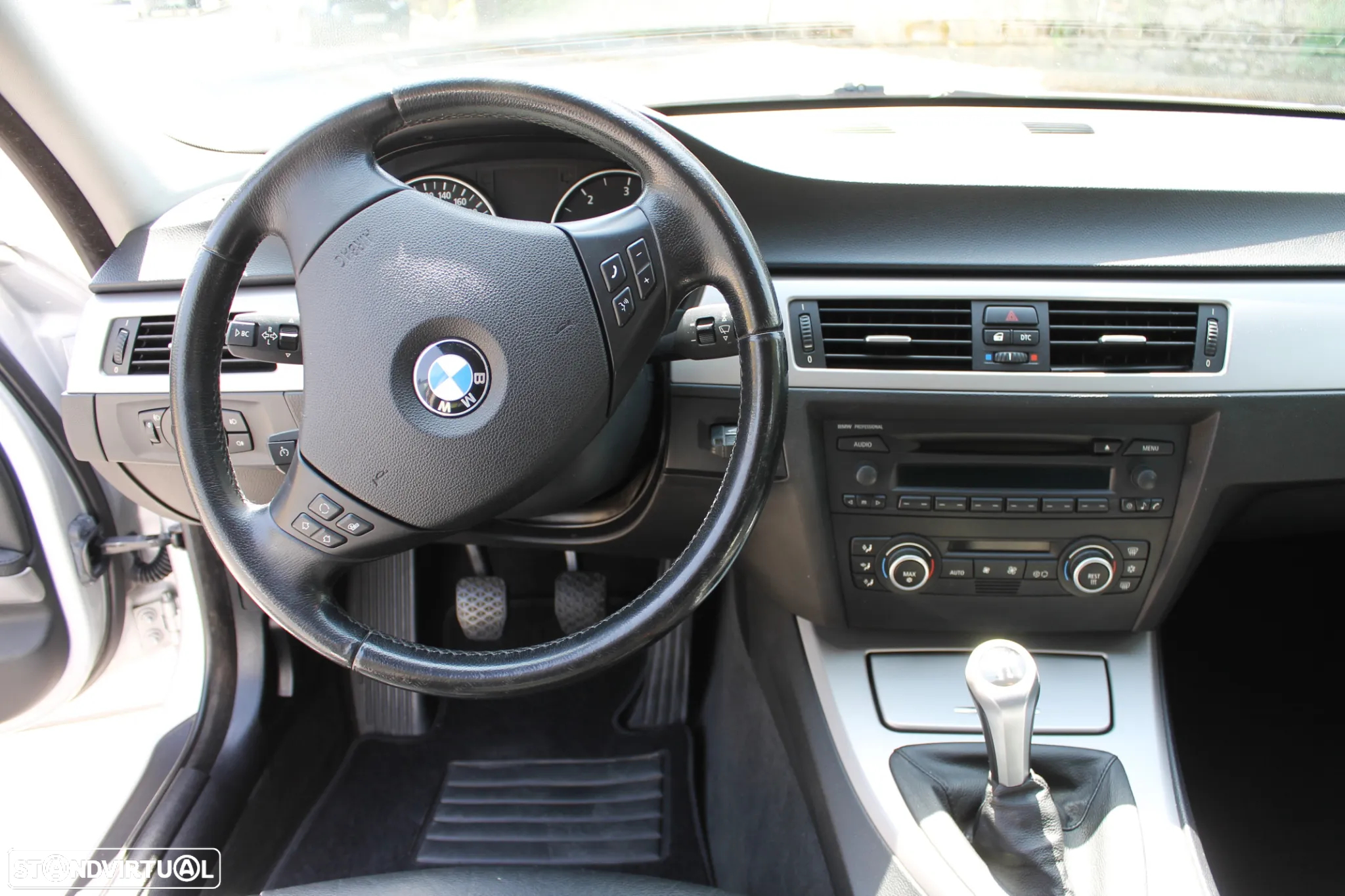 BMW 320 d Touring Exclusive - 5