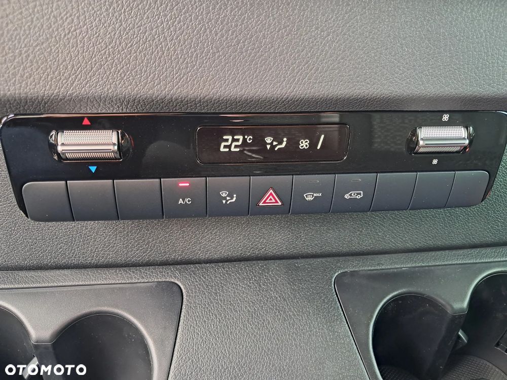 Mercedes-Benz Sprinter 319 CDI Furgon SELECT ekstradługi - 18
