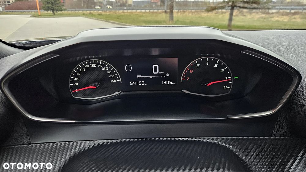 Peugeot 2008 PureTech 100 Business S&S BVM6 - 8