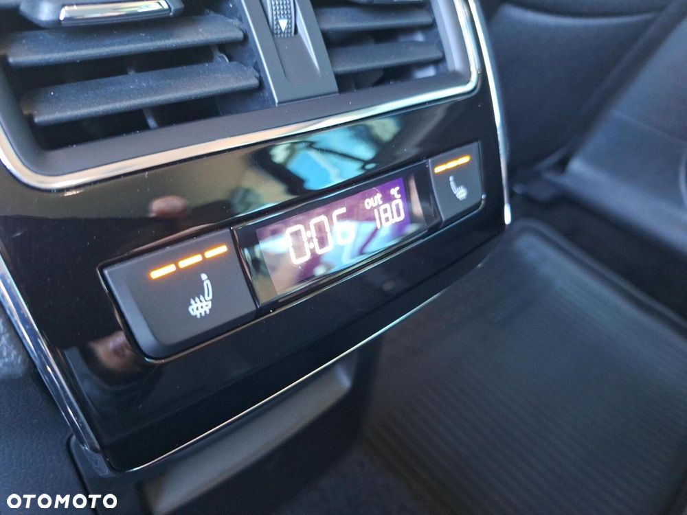 Skoda Superb 2.0 TDI Style DSG - 22