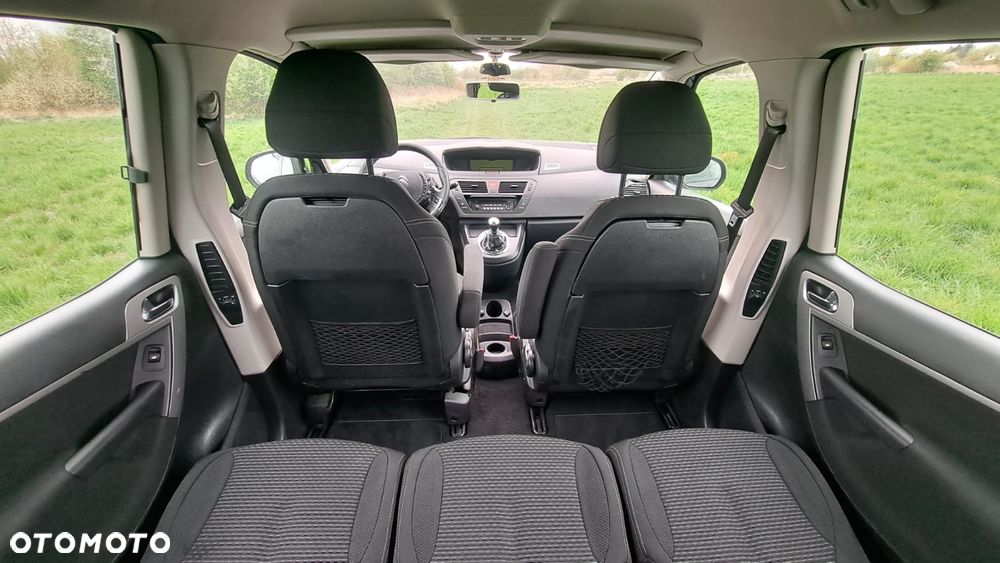 Citroën C4 Picasso 1.6 HDi FAP Exclusive - 9