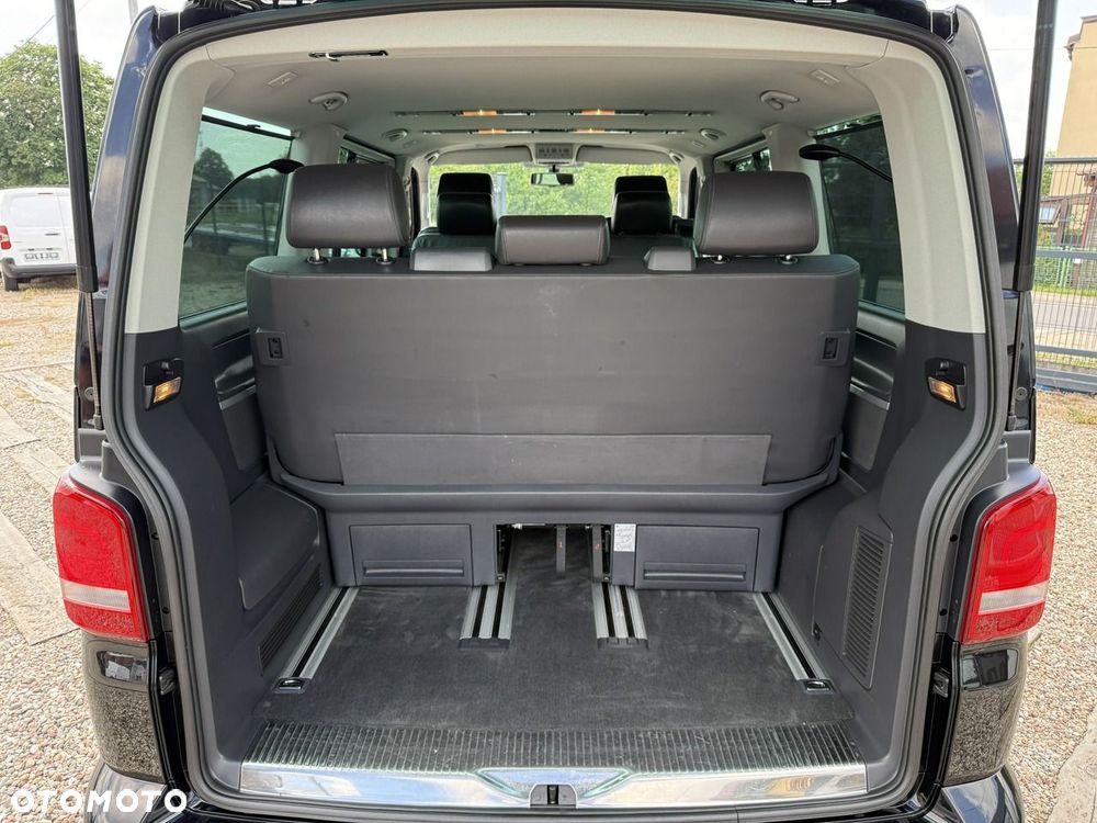Volkswagen Multivan - 31