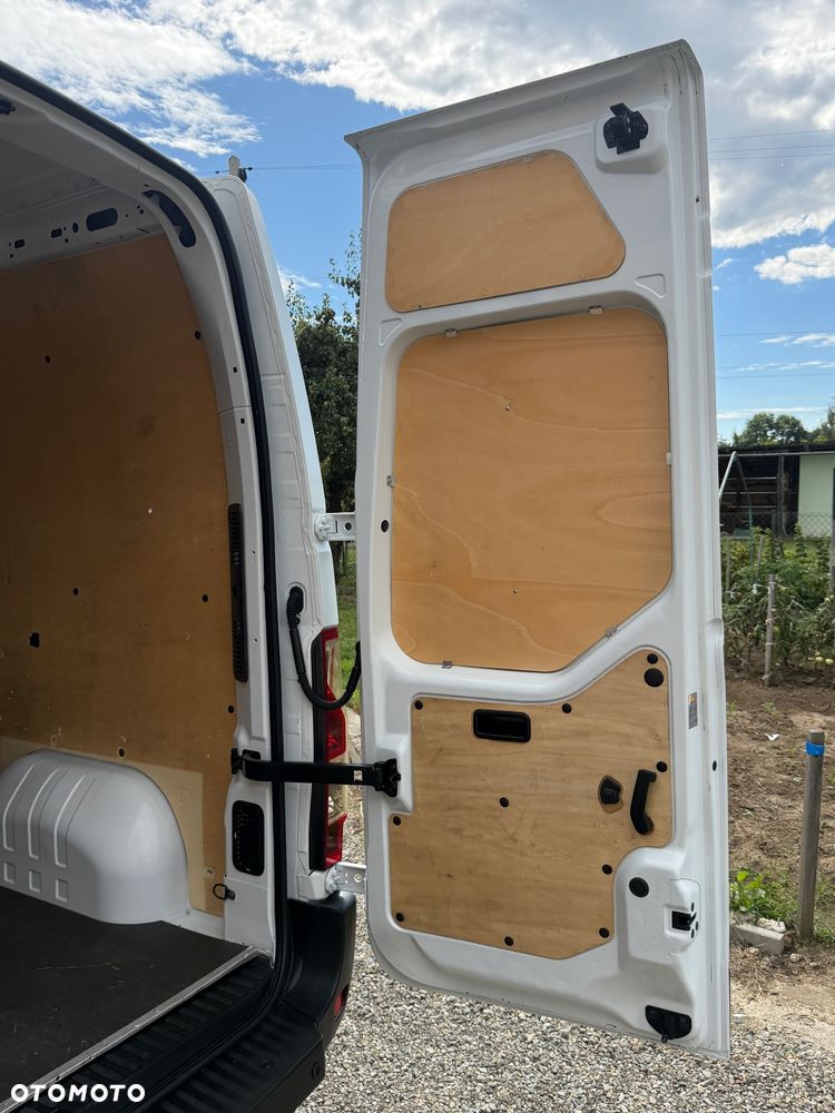 Renault Master - 15