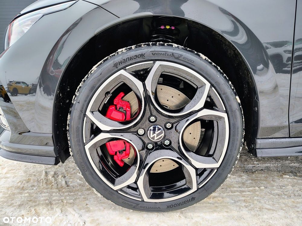 Volkswagen Golf - 5