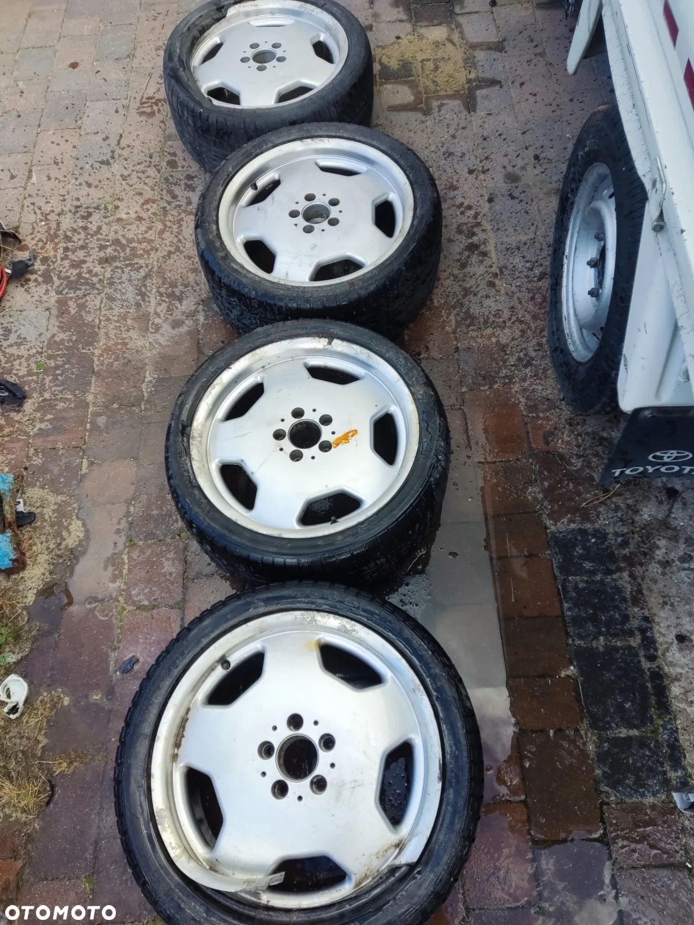 Mercedes R129 SL Felgi 18'' komplet 4 sztuki Monoblock AMG 8j/18 h2 oryginał uszkodzone - 1