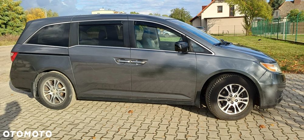 Honda Odyssey 2011 photo 5