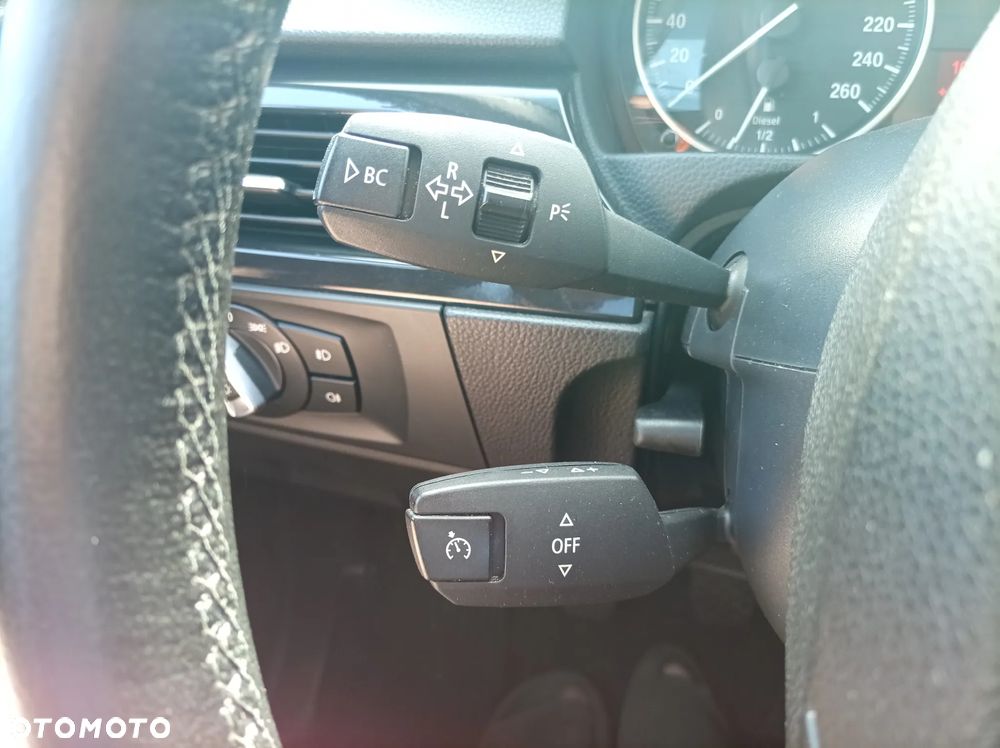 BMW Seria 3 320d DPF Blue Performance Edition Sport - 23