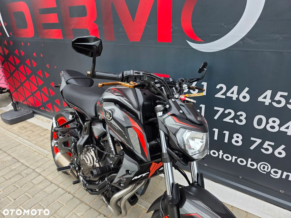 Yamaha MT - 27